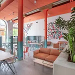 Auberge de jeunesse The People - *