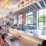 Hostel The People - *