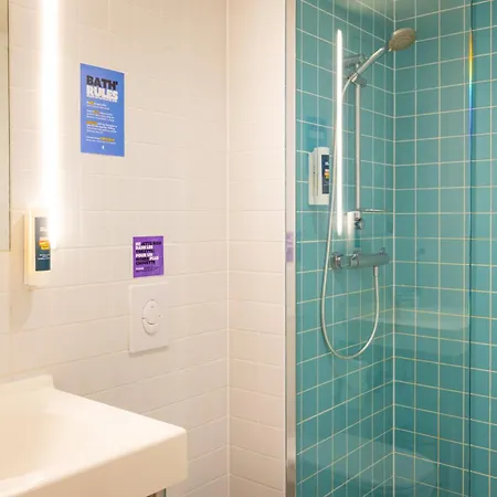 Auberge de jeunesse The People - *