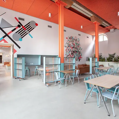 The People - Auberge de jeunesse Strasbourg