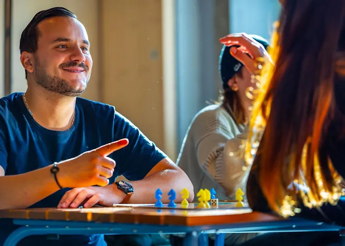 The People - * Straatsburg