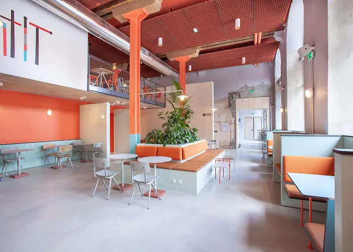 The People - Hostel Straatsburg