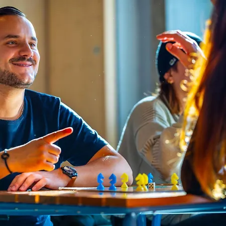 The People - * Štrasburk