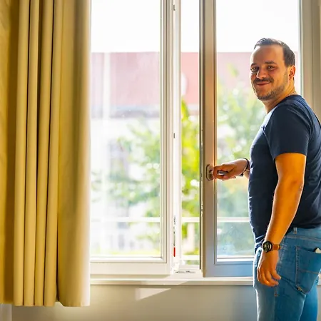 بيت شباب The People - ستراسبورغ