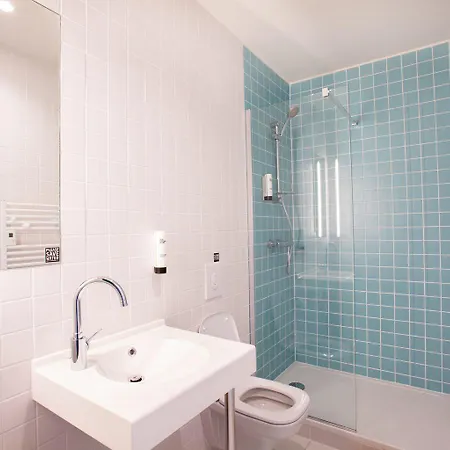 The People - بيت شباب ستراسبورغ