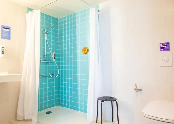 The People - ホステル